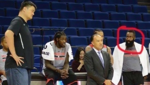 哈登17分8篮板，姚基金慈善赛上那个认真的大胡子，到底图什么？