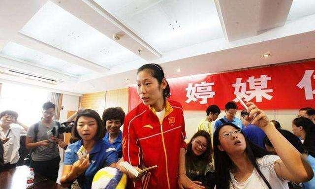 女排联赛江苏vs河南，这场球赛比电视剧还精彩，你看懂了多少？
